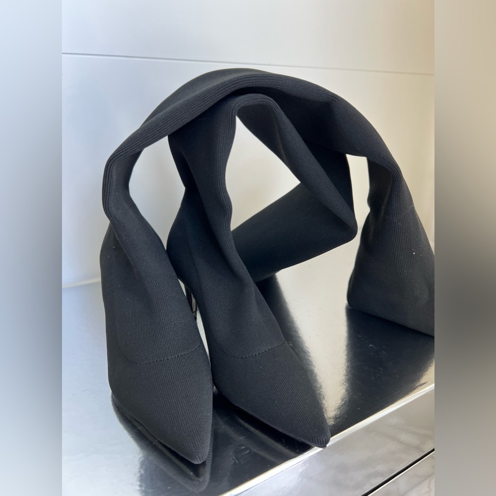 Toby Bianco almost new